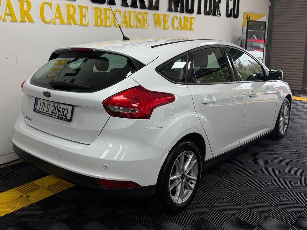 2017 Ford Focus - photo 4