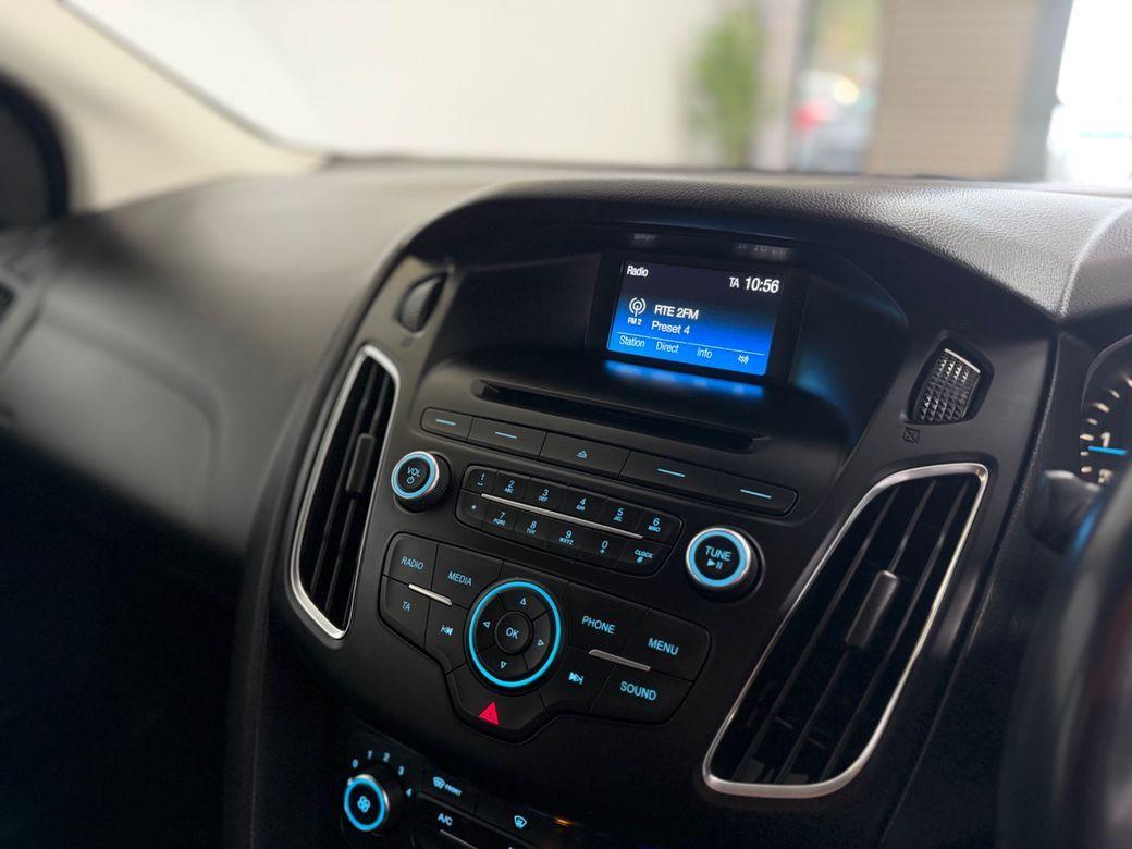 2017 Ford Focus - photo 9