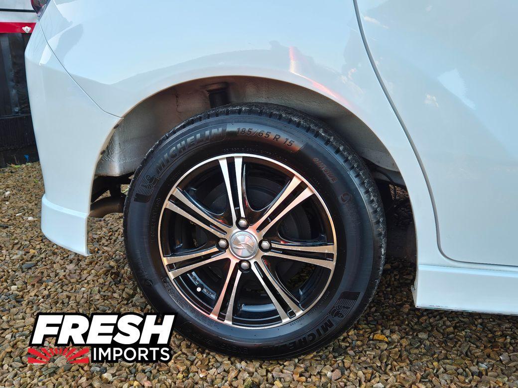 2014 Honda Freed 6 Seater - photo 5