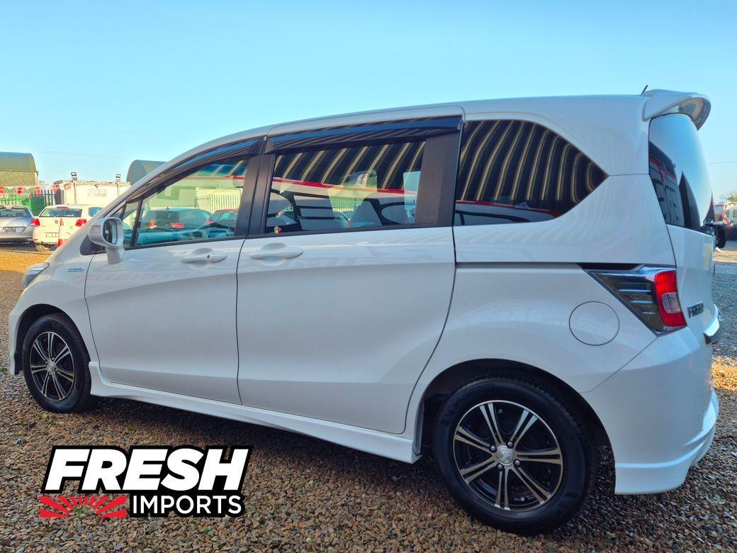 2014 Honda Freed 6 Seater - photo 28