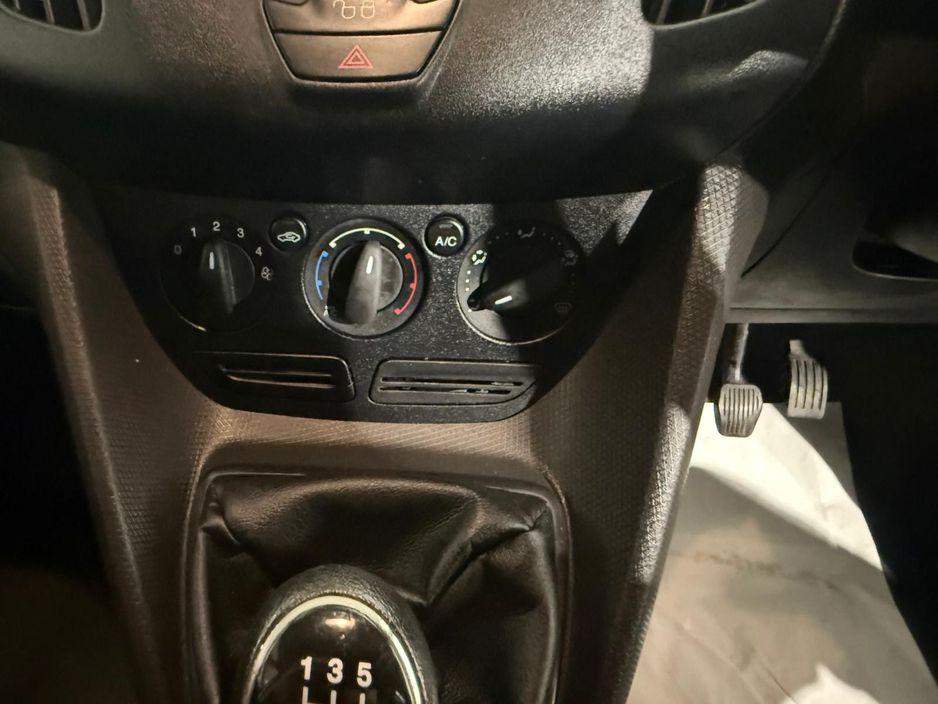 2017 Ford Transit Connect - photo 11