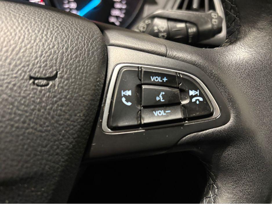 2017 Ford Kuga Commercial - photo 14