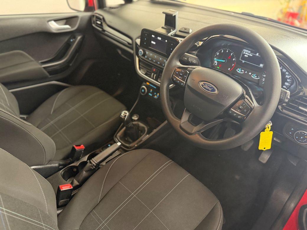 2019 Ford Fiesta - photo 7