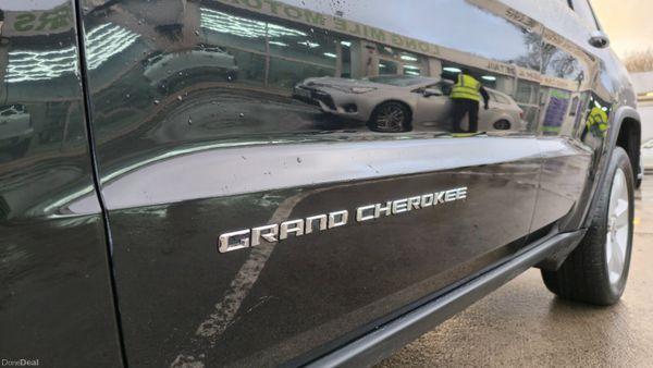 Jeep Grand Cherokee - photo 4