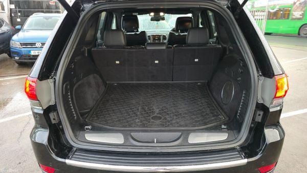 Jeep Grand Cherokee - photo 12