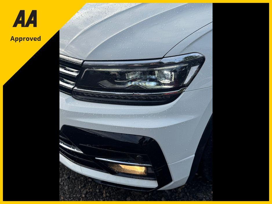 2018 Volkswagen Tiguan - rear view
