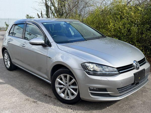 Volkswagen Golf 1.2 - exterior view