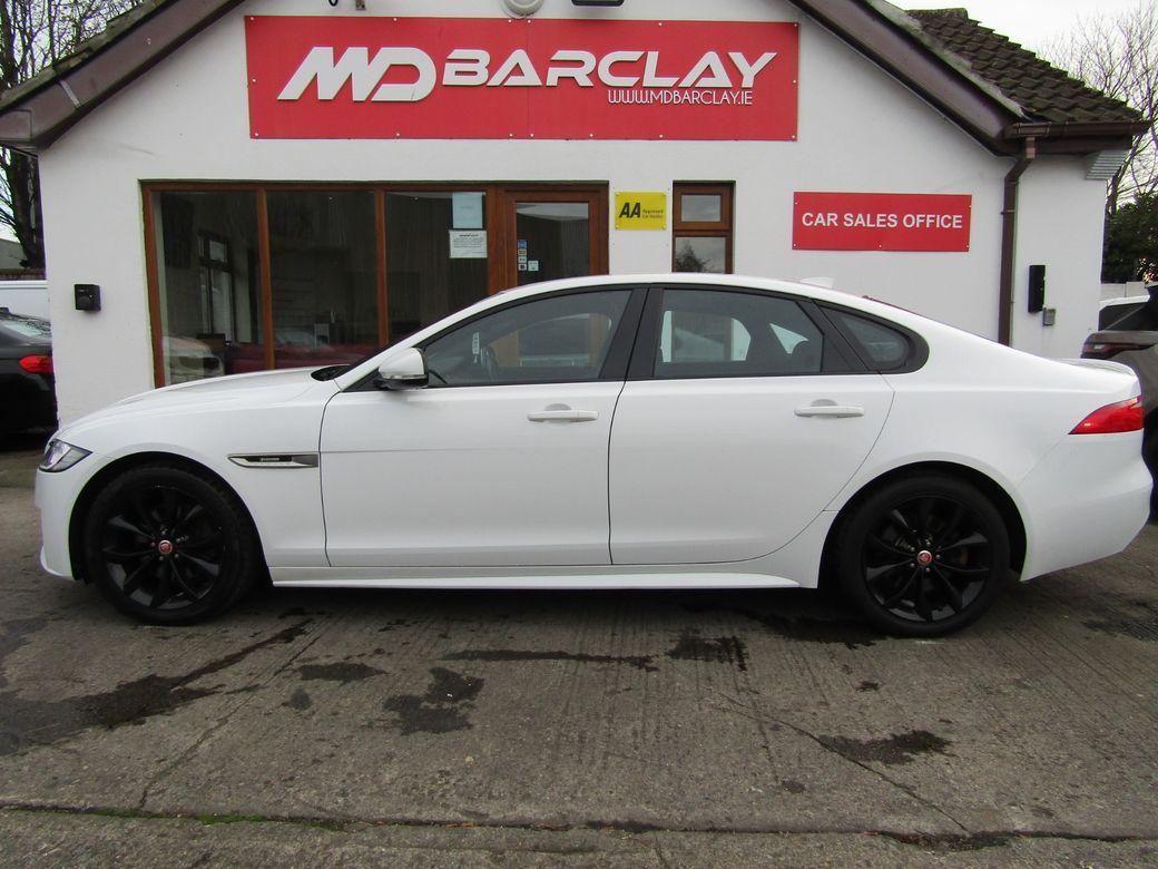 2017 Jaguar XF - photo 4