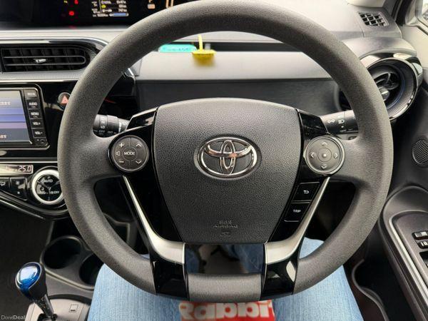 2019 Toyota Aqua Push Start - photo 10