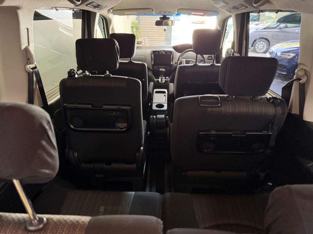 2015 Nissan Serena 6 Seater - photo 17