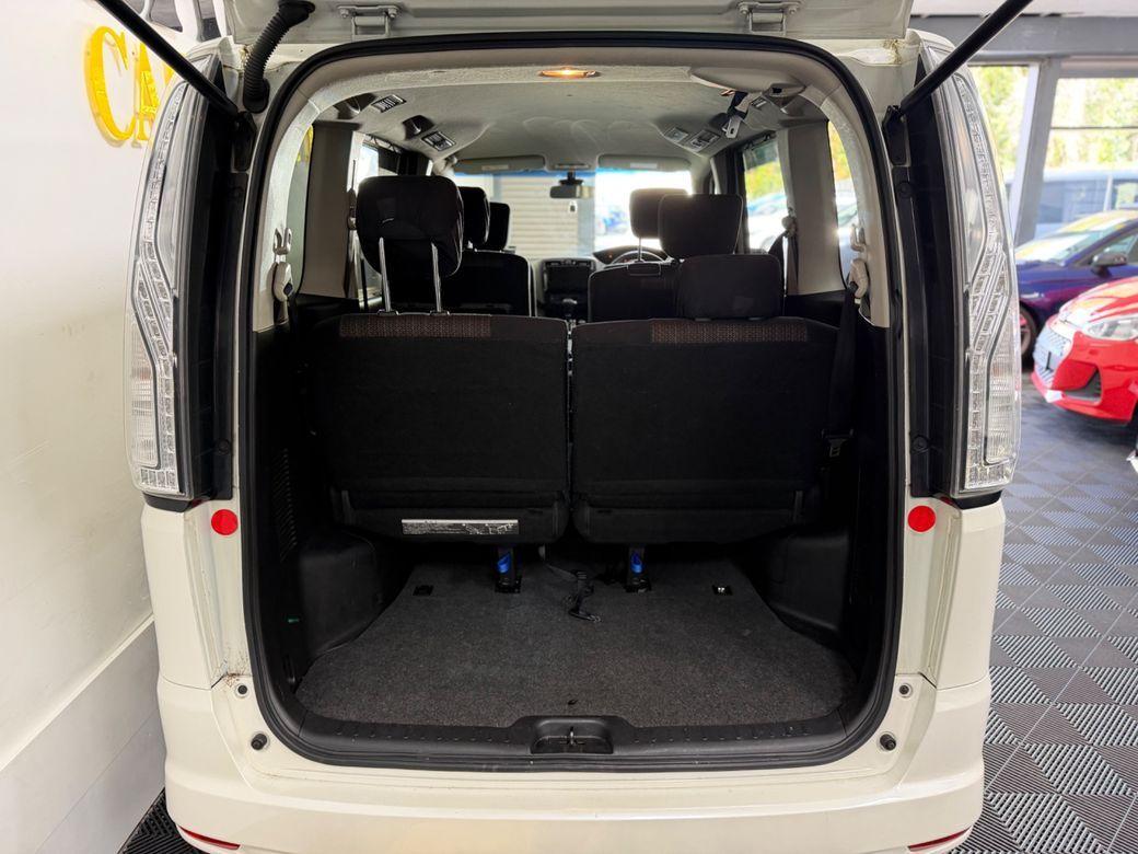 2015 Nissan Serena 6 Seater - photo 18
