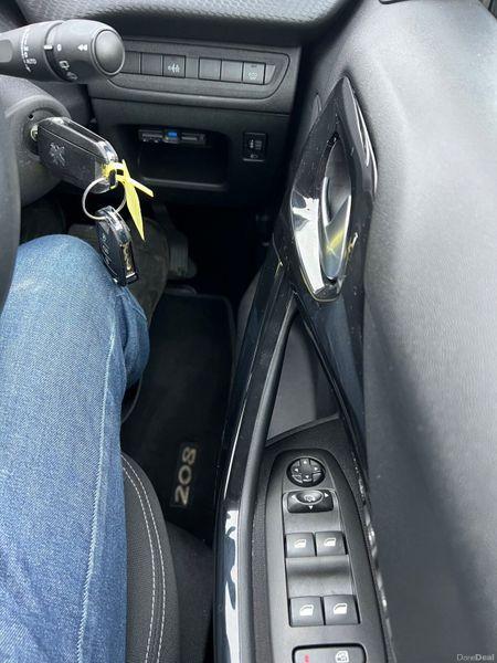 2018 Peugeot 208 1.2 Auto - photo 11