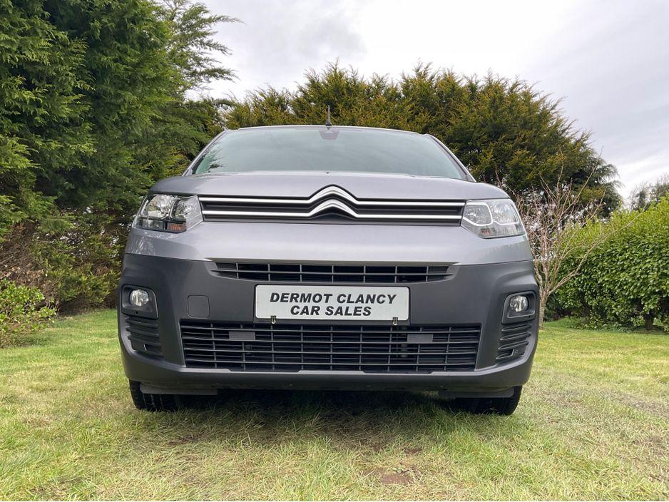 2024 Citroen Berlingo / Low Mileage - photo 2
