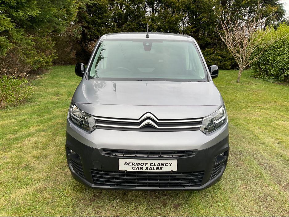 2024 Citroen Berlingo / Low Mileage - rear view