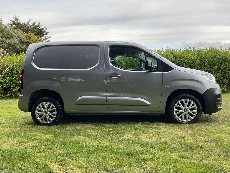 2024 Citroen Berlingo / Low Mileage - photo 8