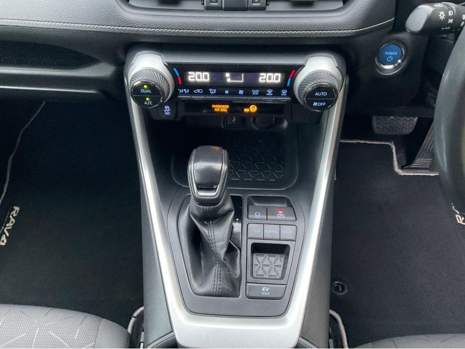 2021 Toyota Rav4 - photo 19