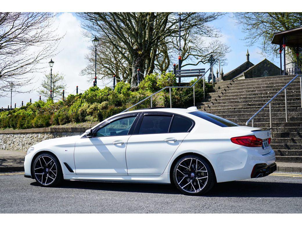 2018 BMW 5 Series - photo 4