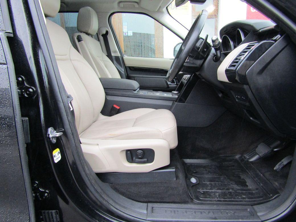 2017 Land Rover Discovery - photo 12