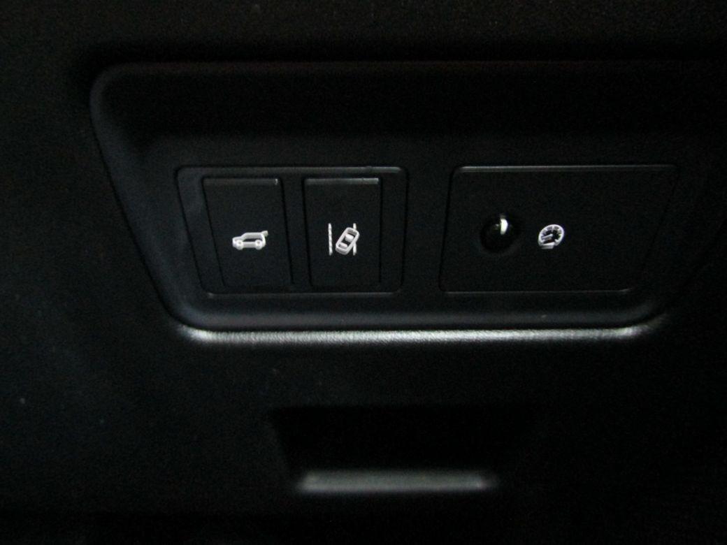 2017 Land Rover Discovery - photo 24