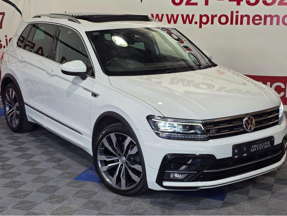 2017 Volkswagen Tiguan - interior view