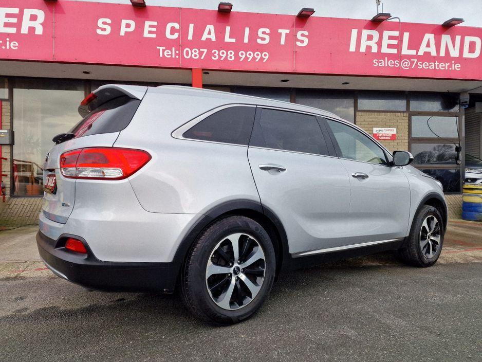 2015 Kia Sorento / 7 Seater - photo 4