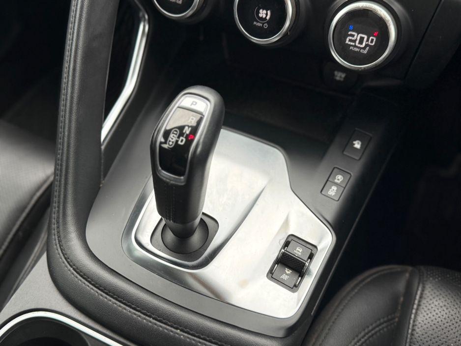 2020 Jaguar E-Pace - photo 26