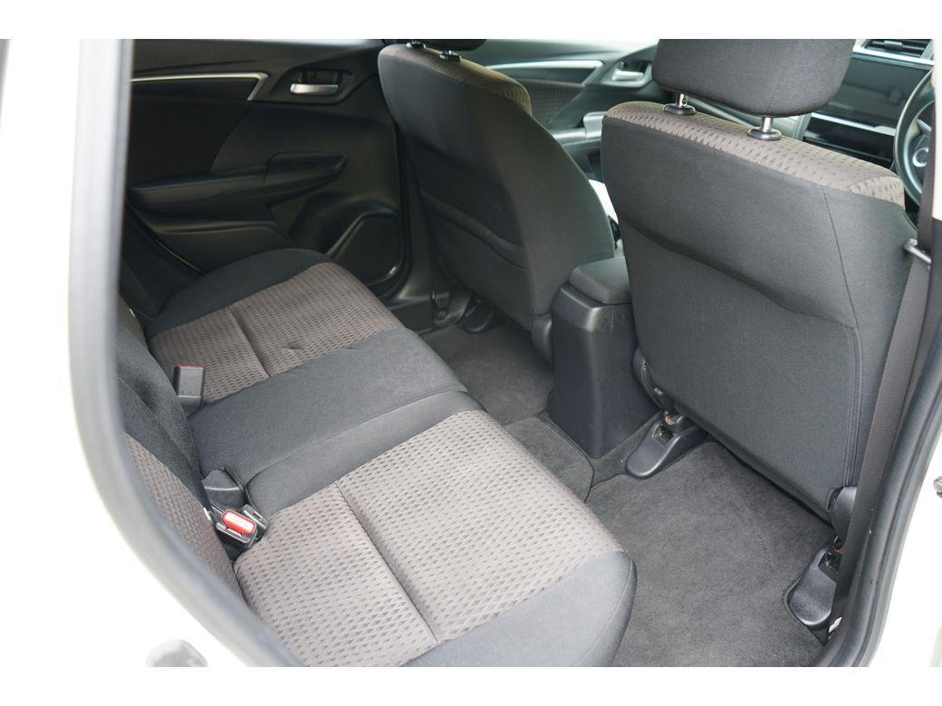 Honda Fit - photo 13