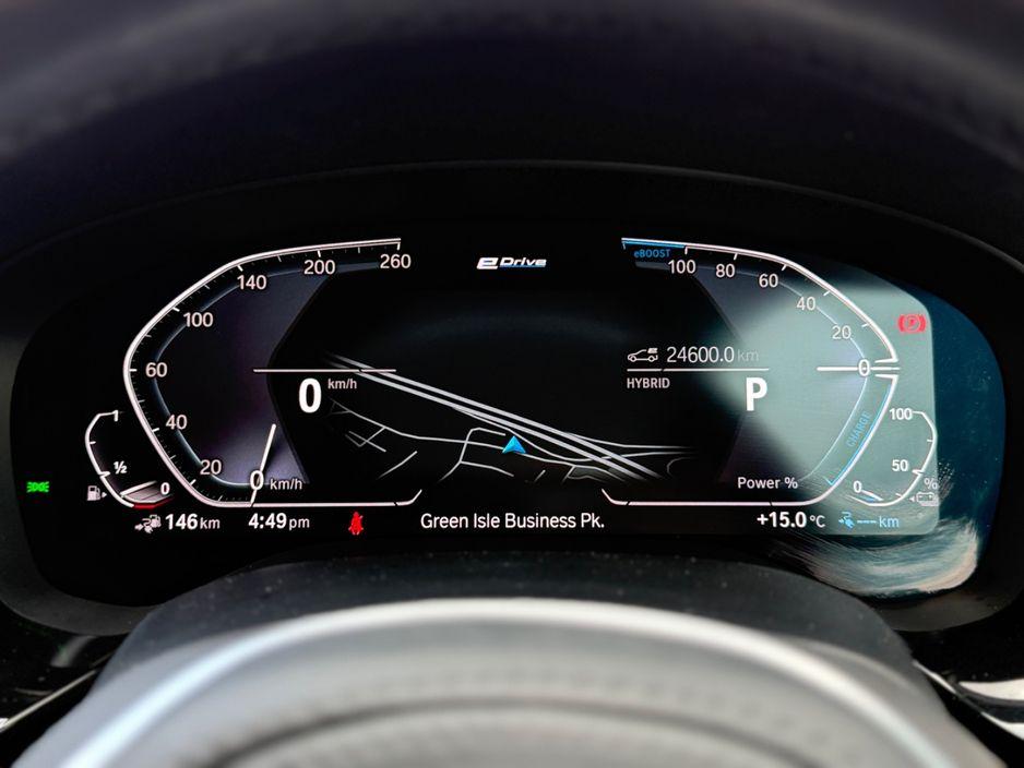 2021 BMW 5 Series - photo 25