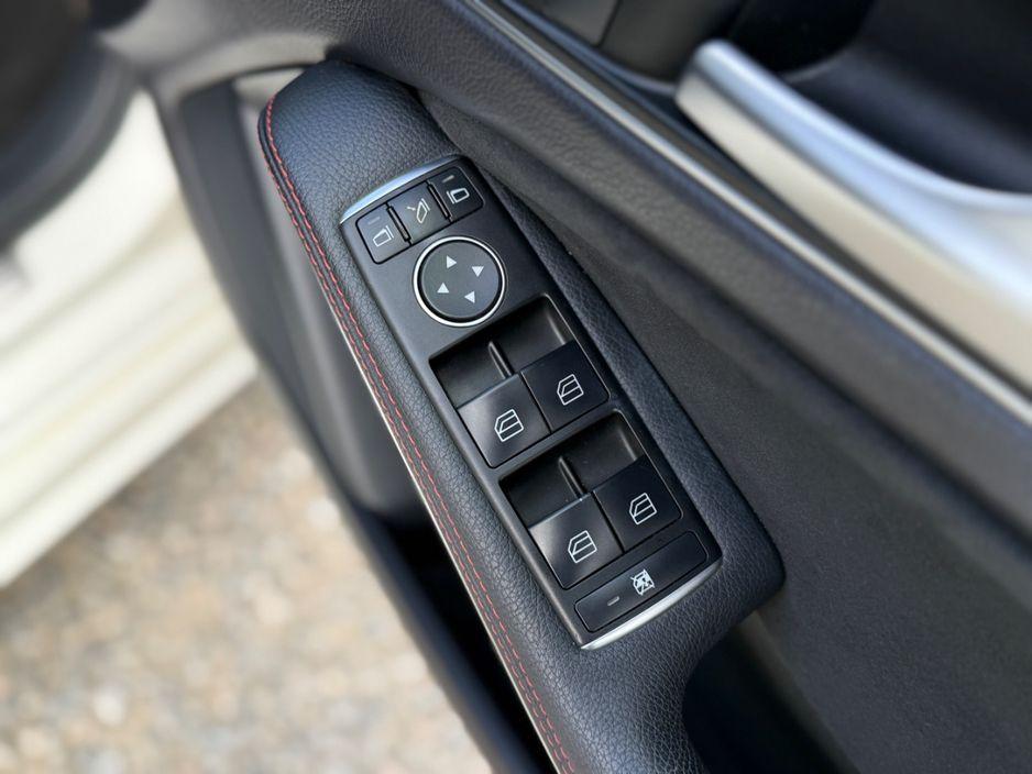 2014 Mercedes Benz C Class / Low Mileage - photo 16