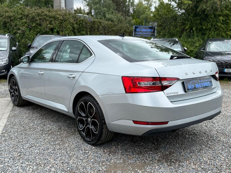 2022 Skoda Superb - photo 5