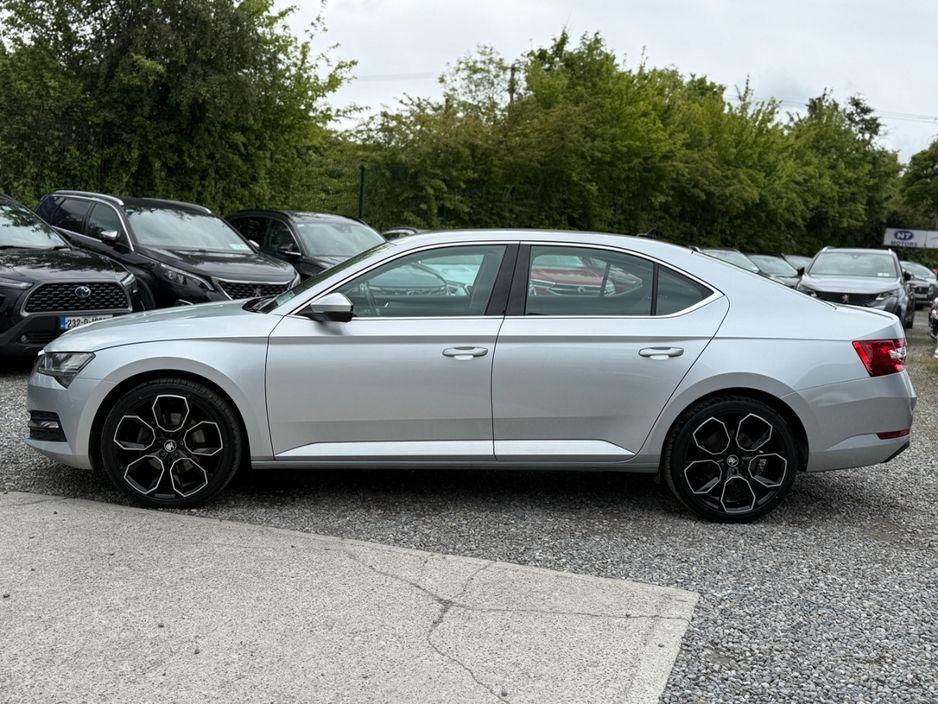 2022 Skoda Superb - photo 6