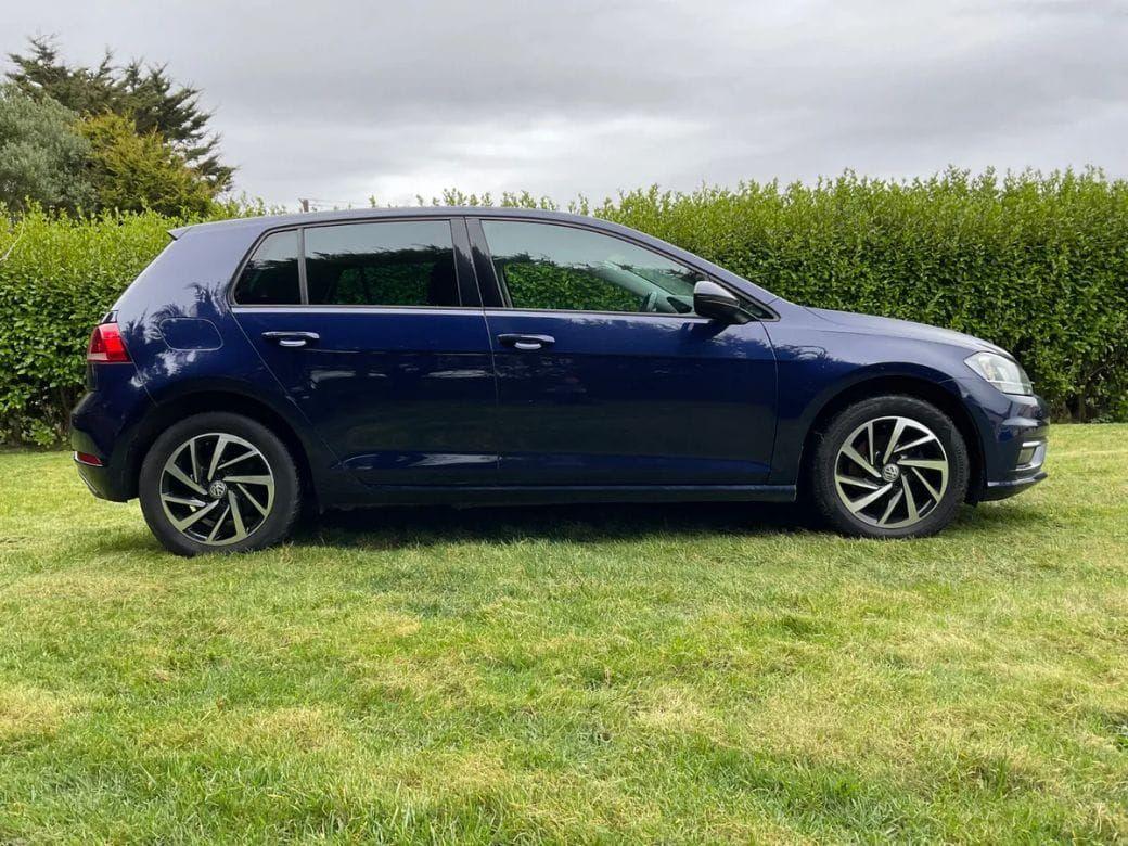 2019 Volkswagen Golf - photo 6