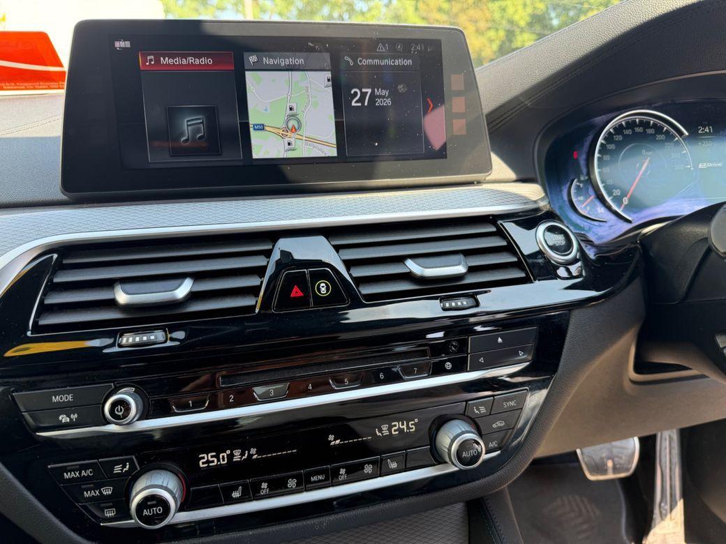 2018 BMW 530 - photo 11