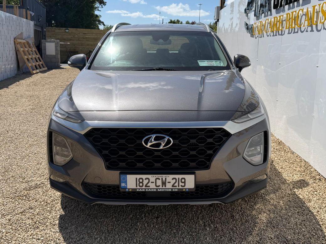 2018 Hyundai Santa Fe / 7 Seater - rear view