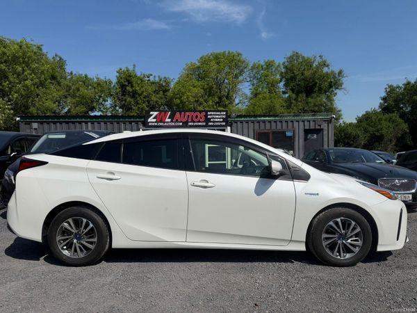 2020 Toyota Prius Hybrid - photo 5
