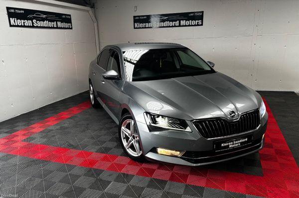 2016 Skoda Superb - exterior view