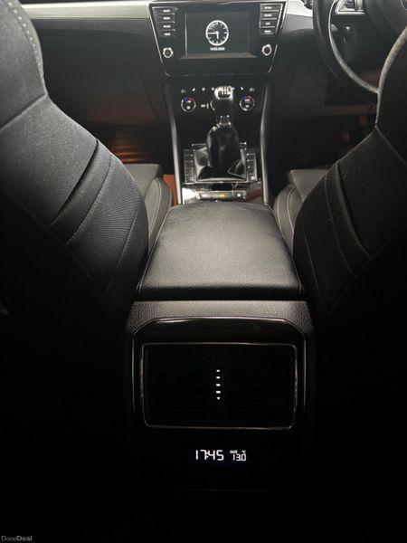 2016 Skoda Superb - photo 14