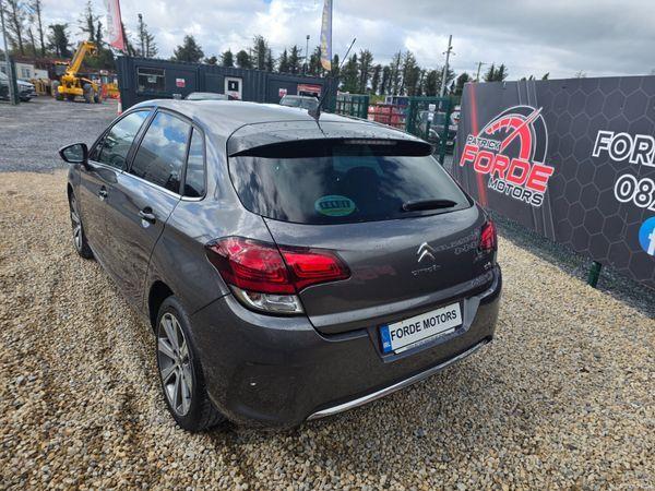 2017 Citroen C4 - rear view