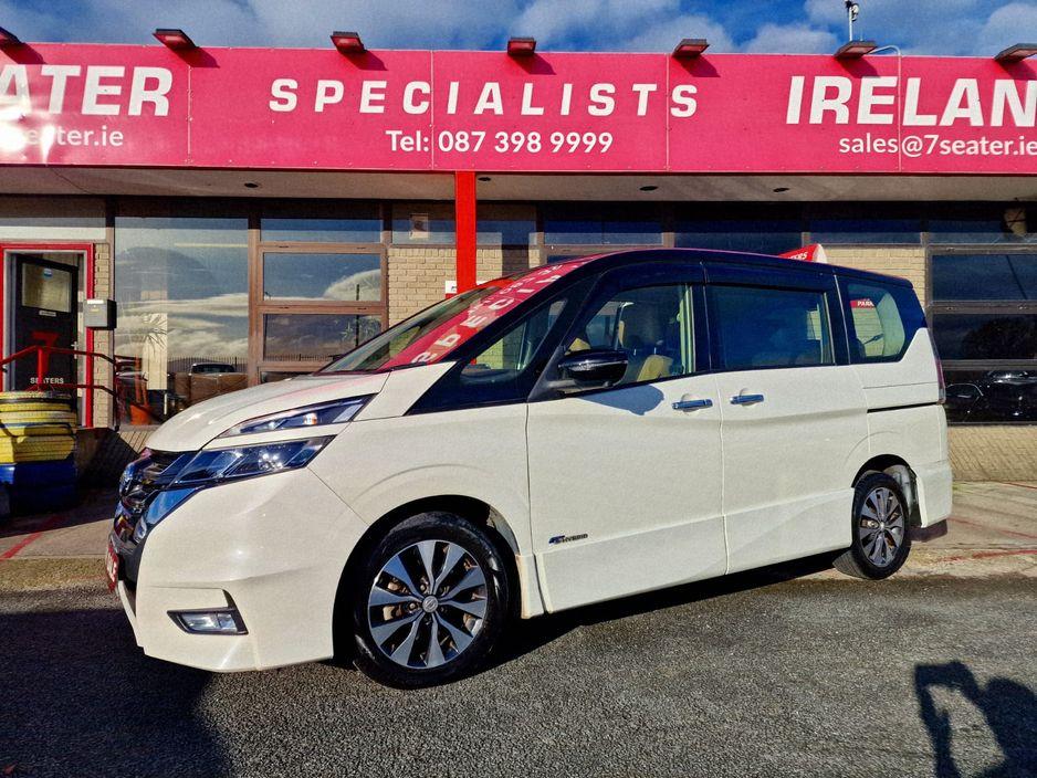 2019 Nissan Serena 8 Seater - photo 2