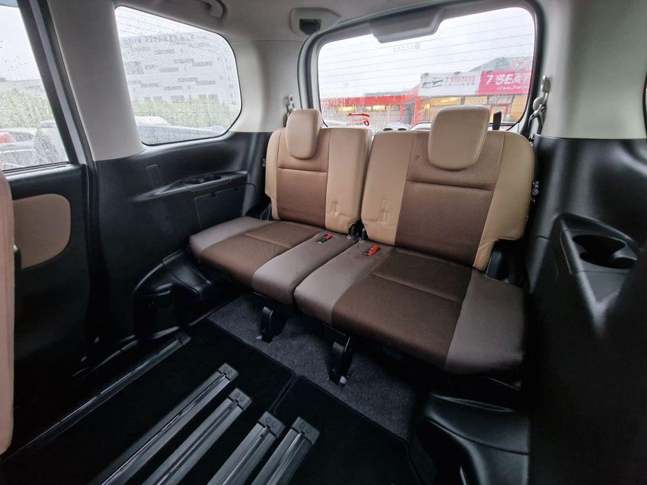 2019 Nissan Serena 8 Seater - photo 13