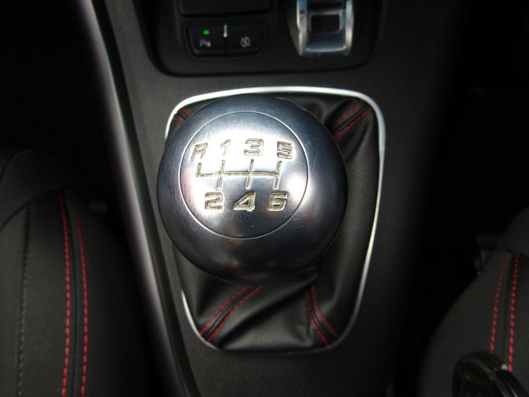2020 Alfa Romeo Giulietta - photo 23