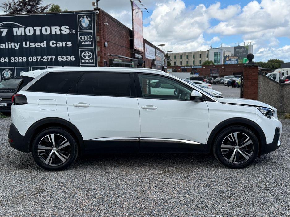 2020 Peugeot 5008 / 7 Seater - photo 2