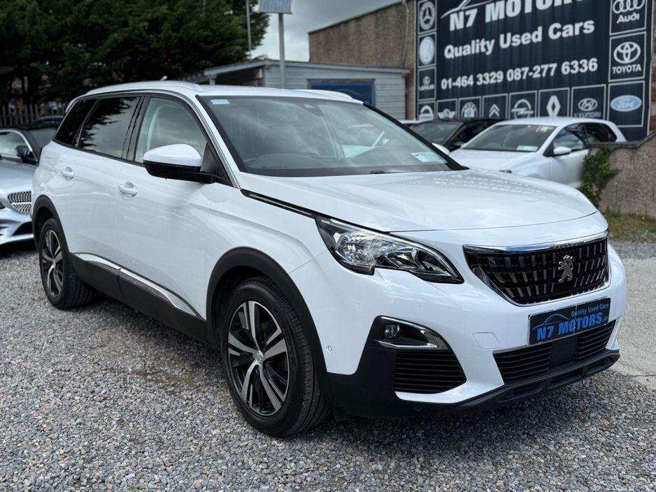 2020 Peugeot 5008 / 7 Seater - exterior view