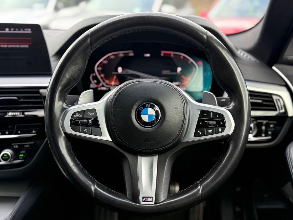 2020 BMW 5 Series - photo 24