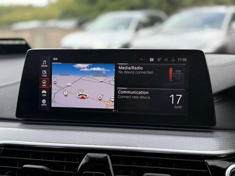 2020 BMW 5 Series - photo 25