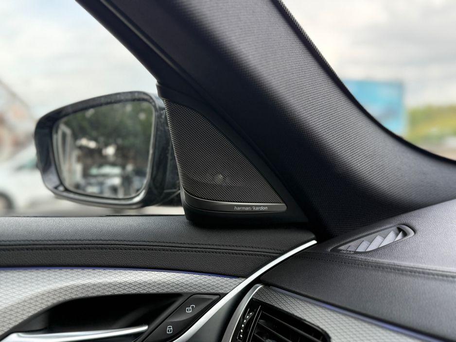 2020 BMW 5 Series - photo 28