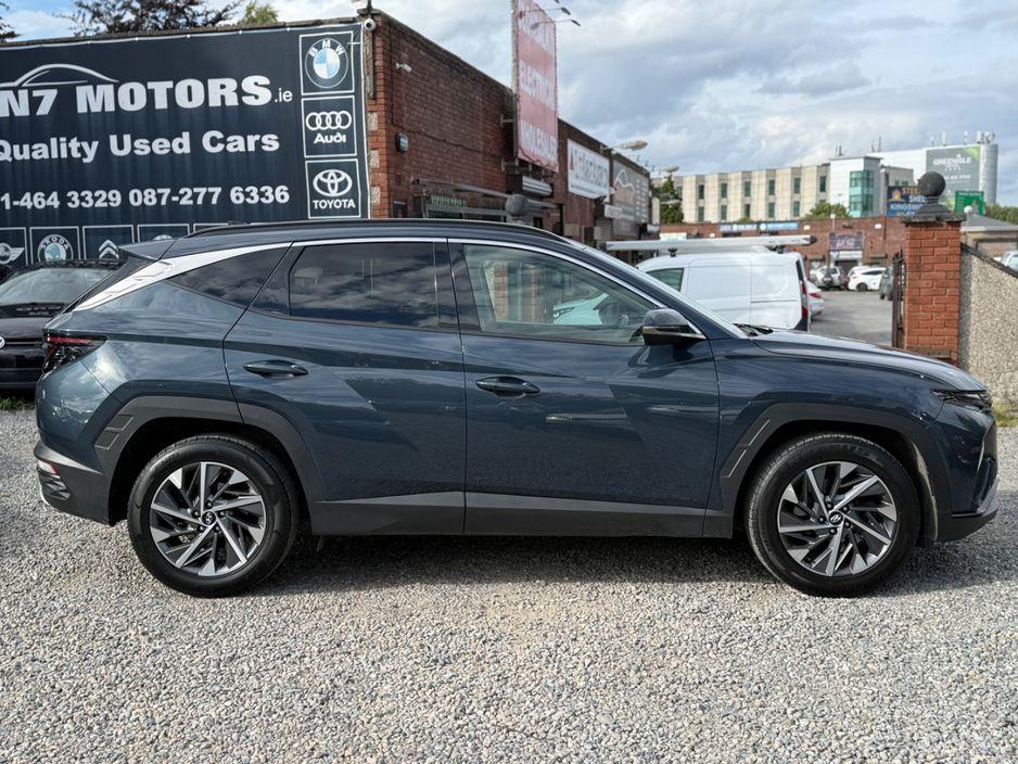 2021 Hyundai Tucson - interior view