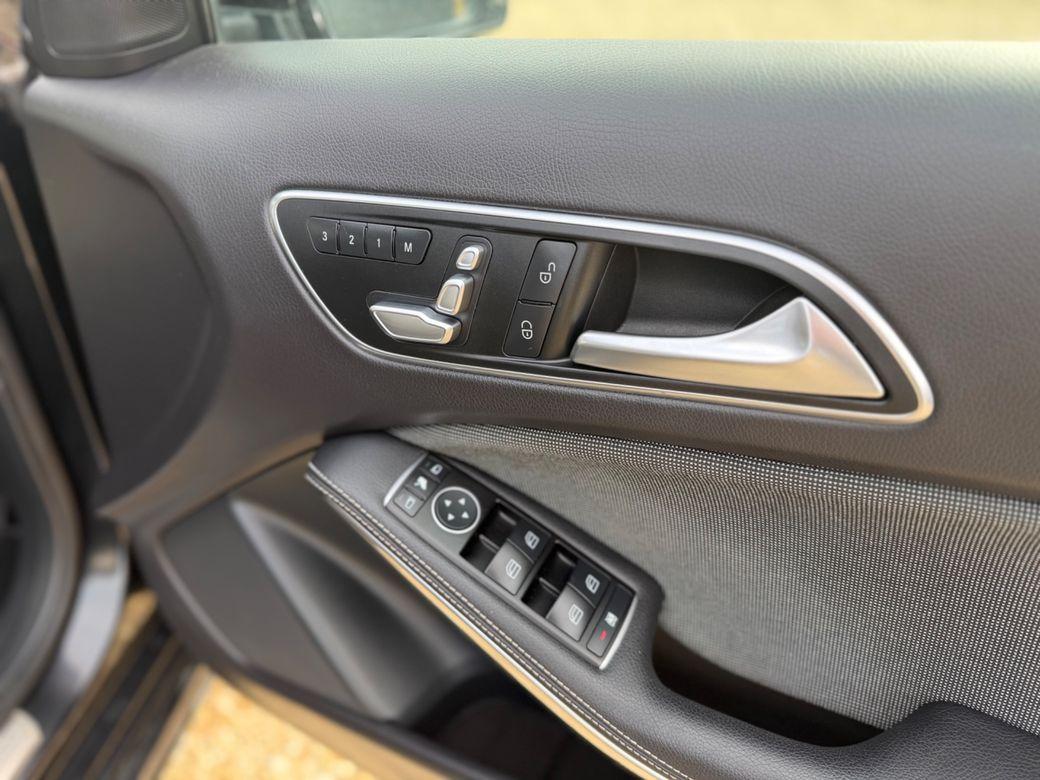 2016 Mercedes Benz A 180 - photo 12