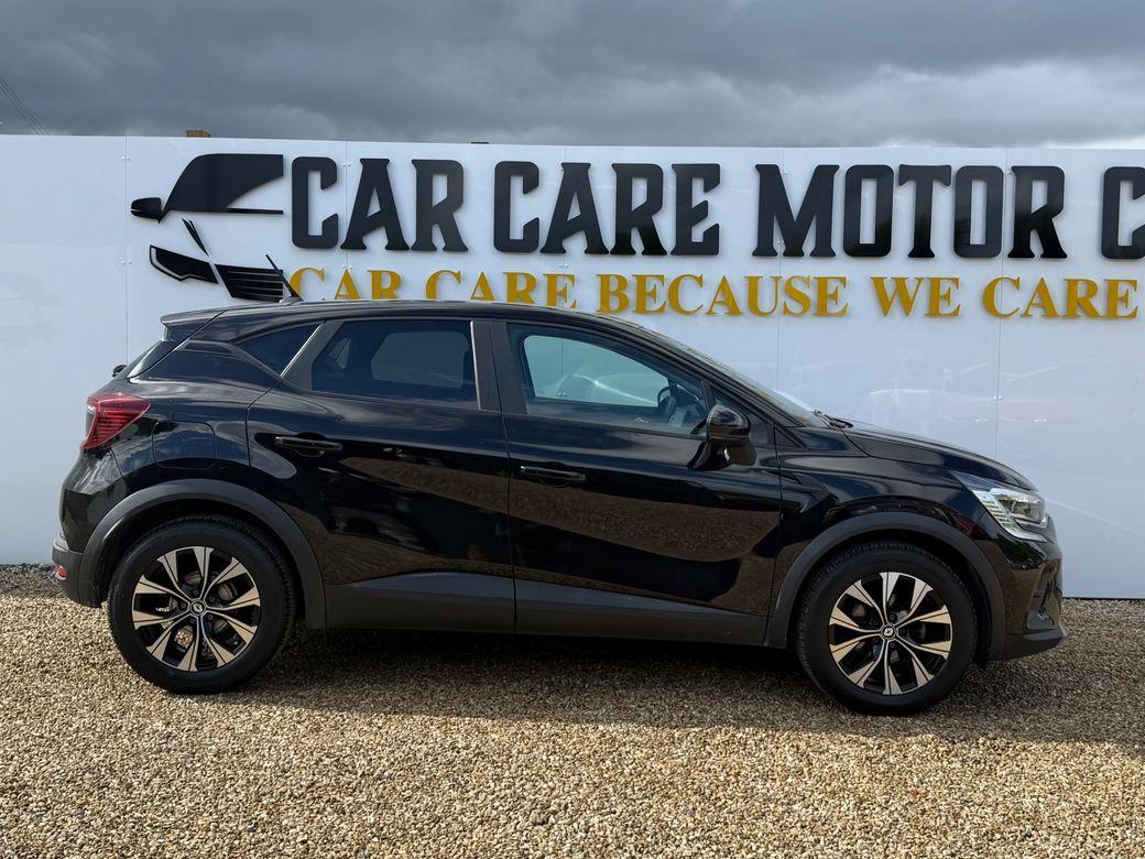 2023 Renault Captur - interior view