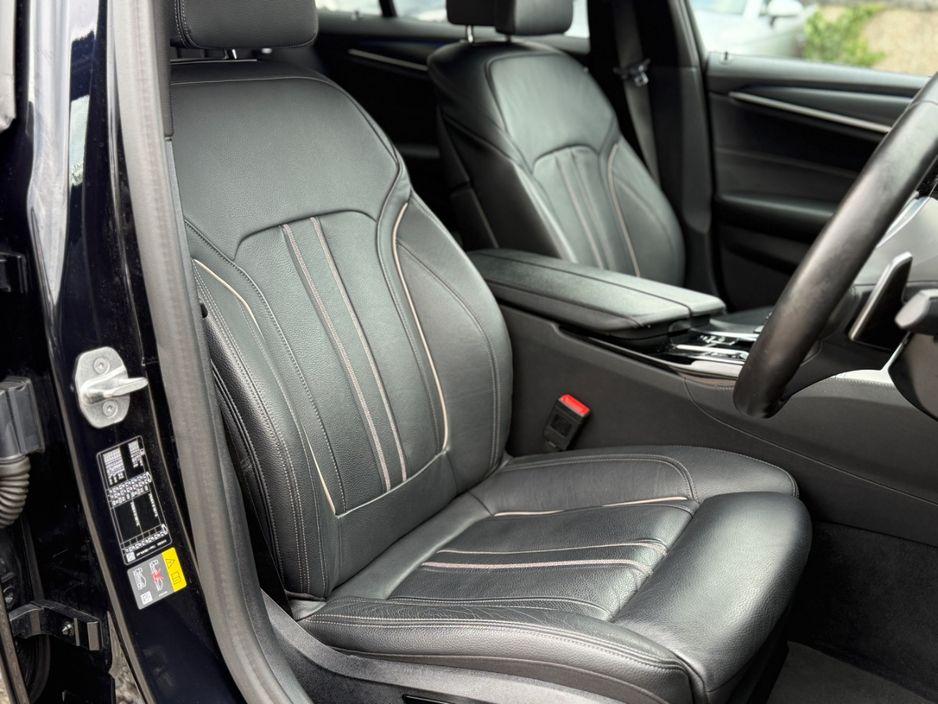 2021 BMW 5 Series - photo 19